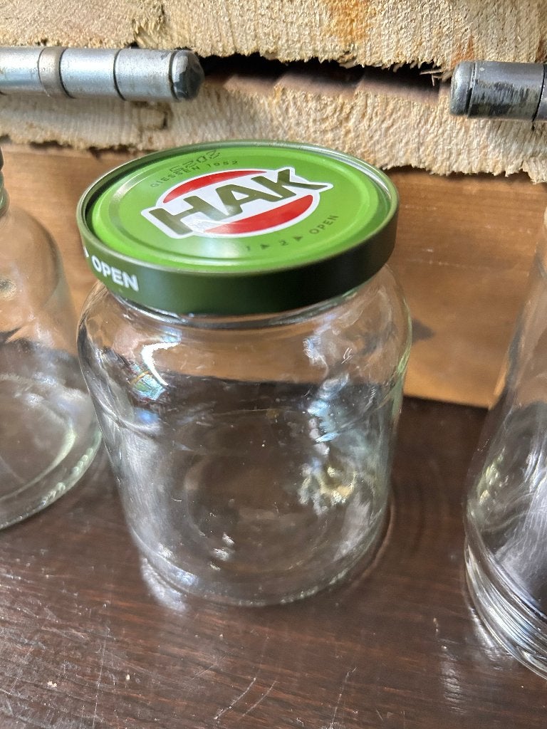 gezocht gratis glazen hak potjes kleine potten, Ophalen of Verzenden, Glas, Pot, Bus of Blik