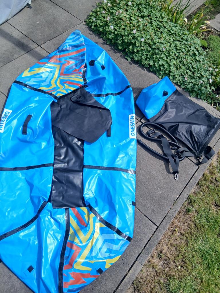 Opblaasbare Onesun Kano - Perfect voor avontuur op het water, Ophalen, Eén persoon, Zo goed als nieuw, Opblaasbaar