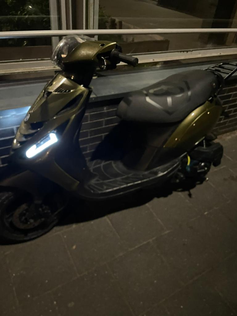 Piaggio Zip 4T uit 2011 (ruilen mag ook), Fietsen en Brommers, Brommeronderdelen | Scooters, Ophalen of Verzenden, Gebruikt, Overige typen