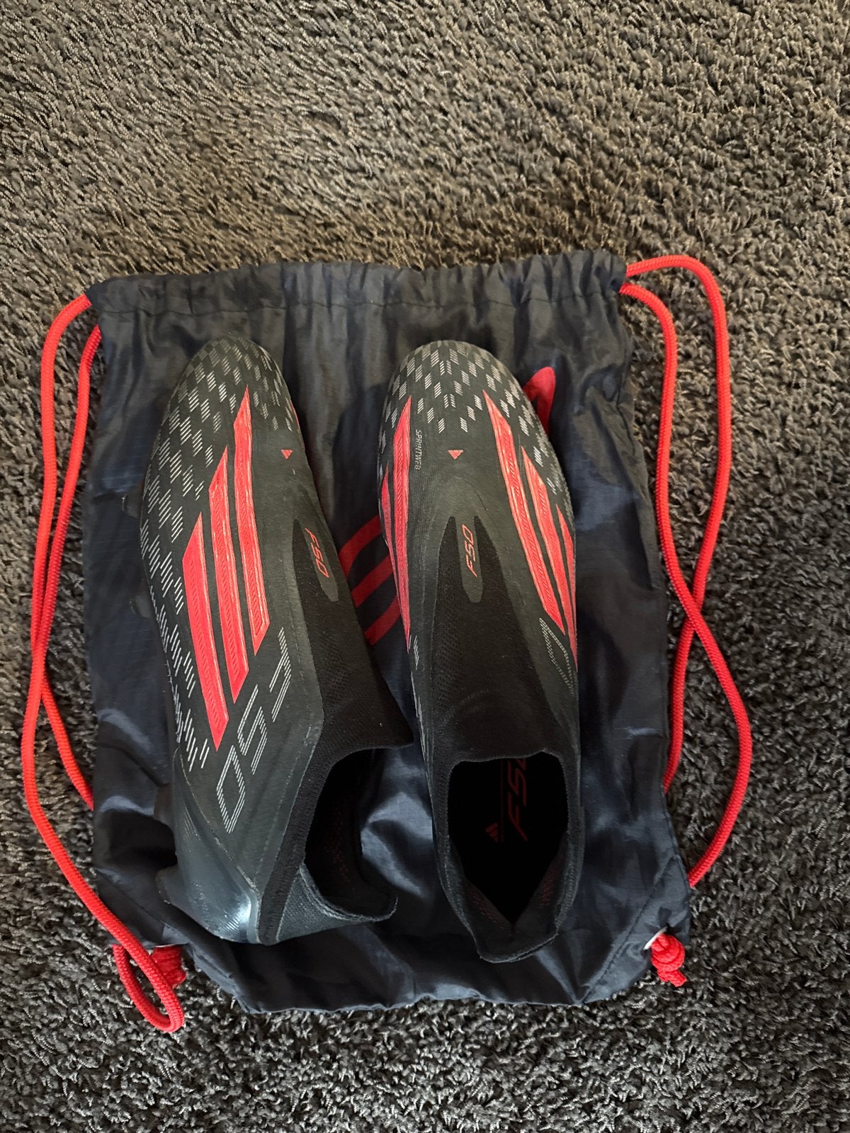 Adidas F50 voetbalschoenen met tas eilte, Maat XS of kleiner, Schoenen, Ophalen of Verzenden, Zo goed als nieuw