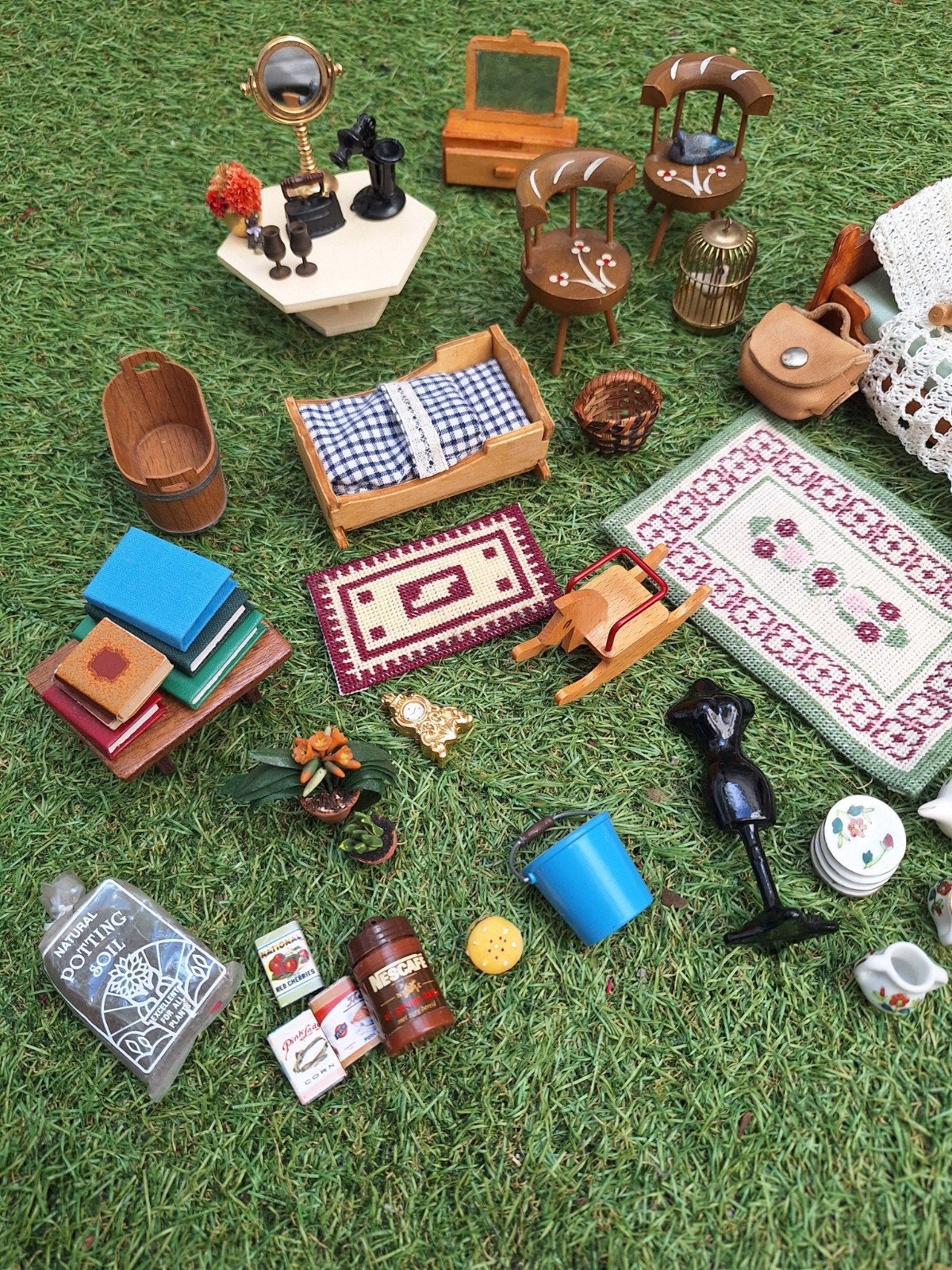 Poppenhuis inboedel vintage, Verzamelen, Poppenhuizen en Toebehoren, Verzenden, Gebruikt, Poppenhuis