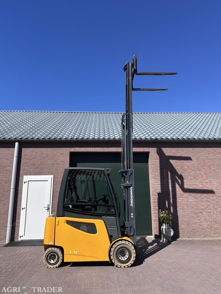 Jungheinrich EFG425 2500kg triplo elektrische heftruck, Zakelijke goederen, Machines en Bouw | Heftrucks en Intern transport, Heftruck