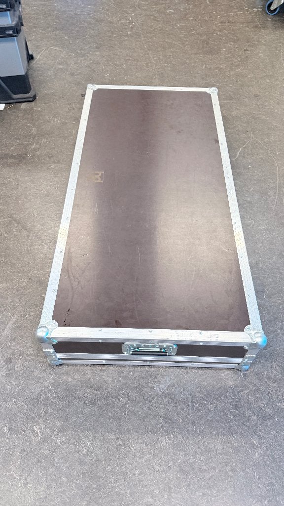 Flightcase 125 cm lang  65 cm breed  20 cm hoog, Ophalen, Zo goed als nieuw, Overige instrumenten, Flightcase