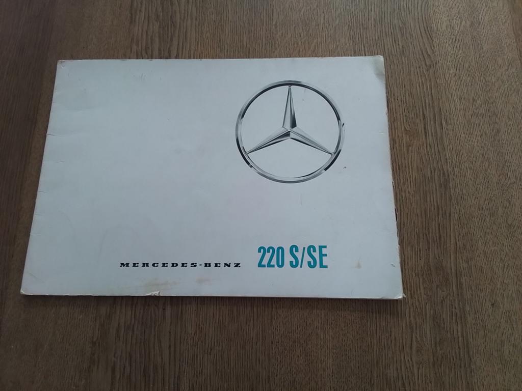 Folder Mercedes-Benz  220 / 220 SE, Ophalen of Verzenden, Gelezen, Mercedes