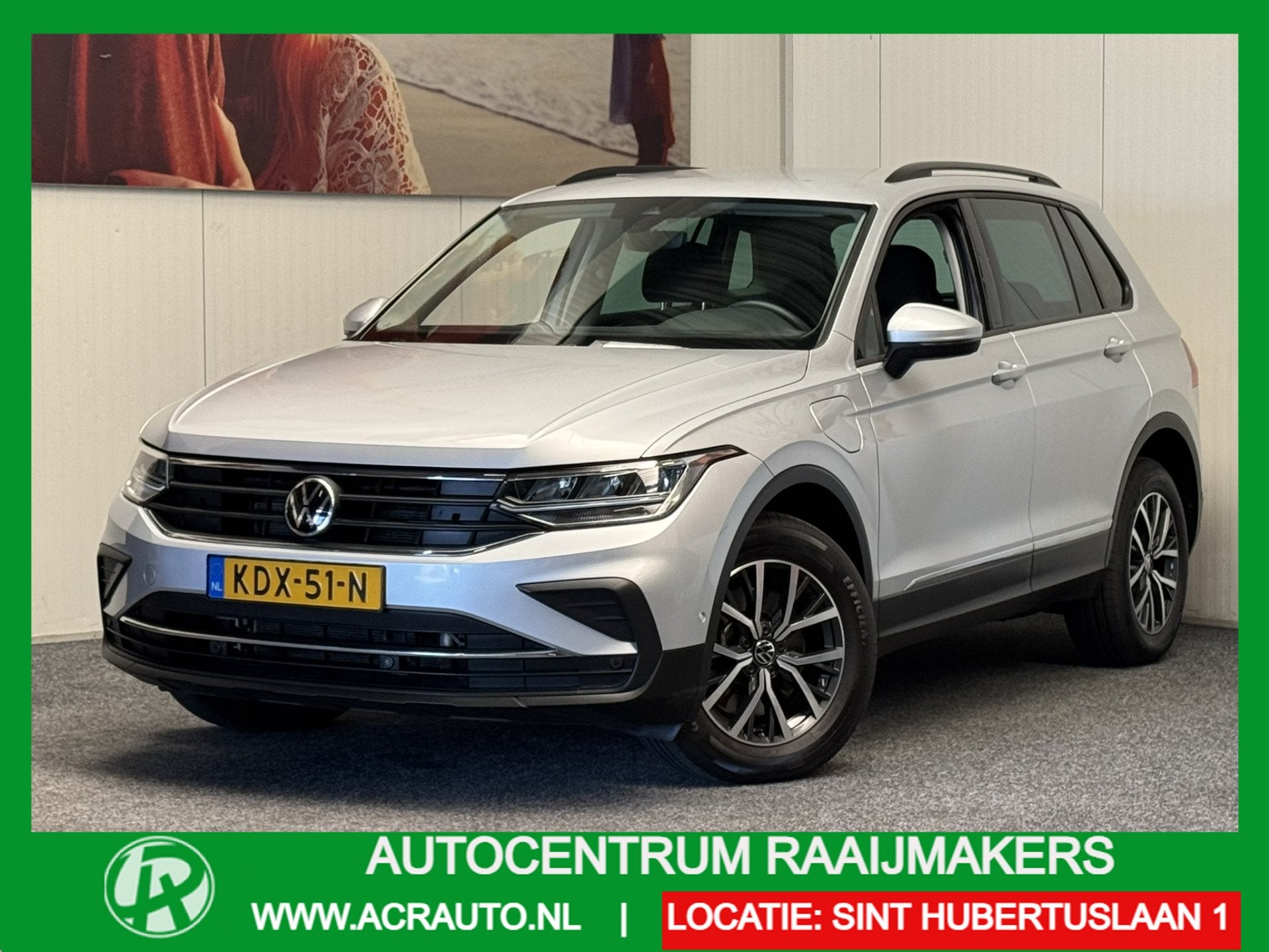 Volkswagen Tiguan 1.4 TSI eHYBRID 245 PK DSG NAVIGATIE ADAPT, 1716 kg, Stof, 4 cilinders, Grijs