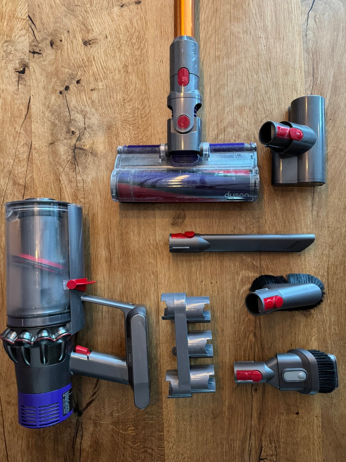 Dyson V10 zuigt matig, Witgoed en Apparatuur, Stofzuigers, Ophalen, Gebruikt, Draadloos, Dyson