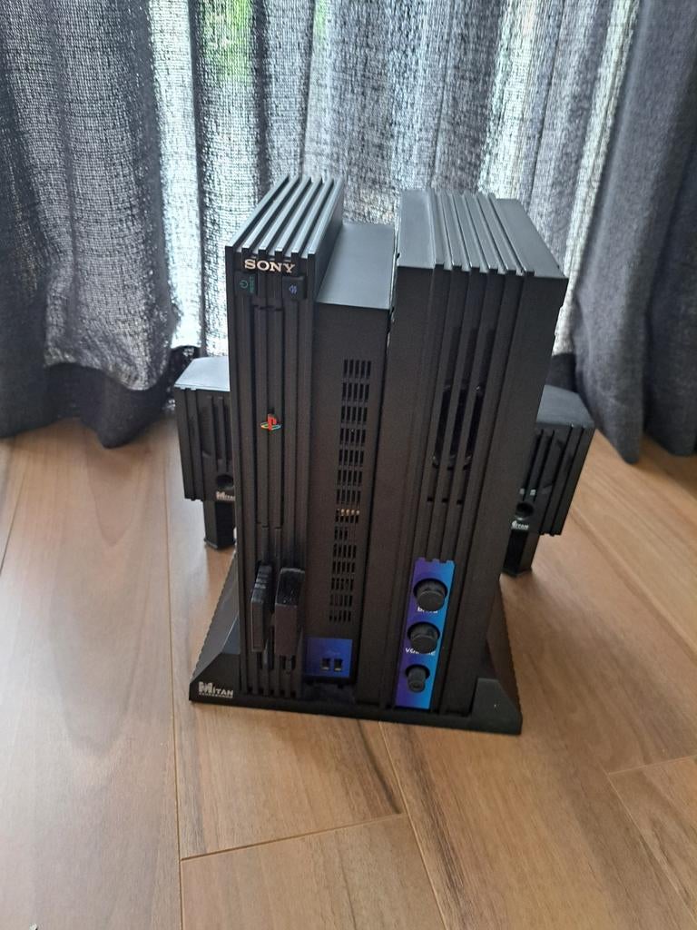 Mooie PS2 met sound system, 5 spellen en alle kabels!, Spelcomputers en Games, Spelcomputers | Sony PlayStation 2, Ophalen of Verzenden