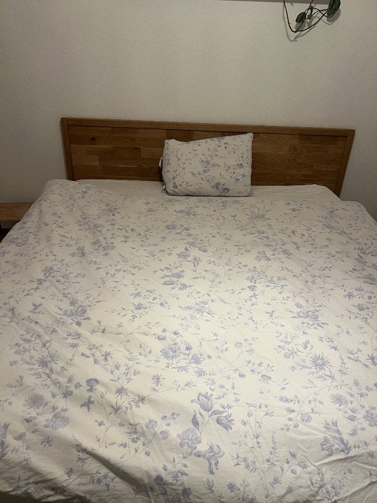 Fraai houten bed inclusief matras, Ophalen, Verstelbaar, Bruin, 210 cm