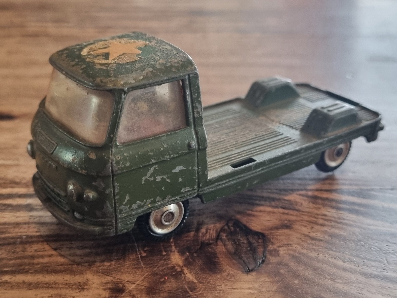 Corgi Toys Commer 3/4 Ton Chassis - Militair Groen, Ophalen of Verzenden