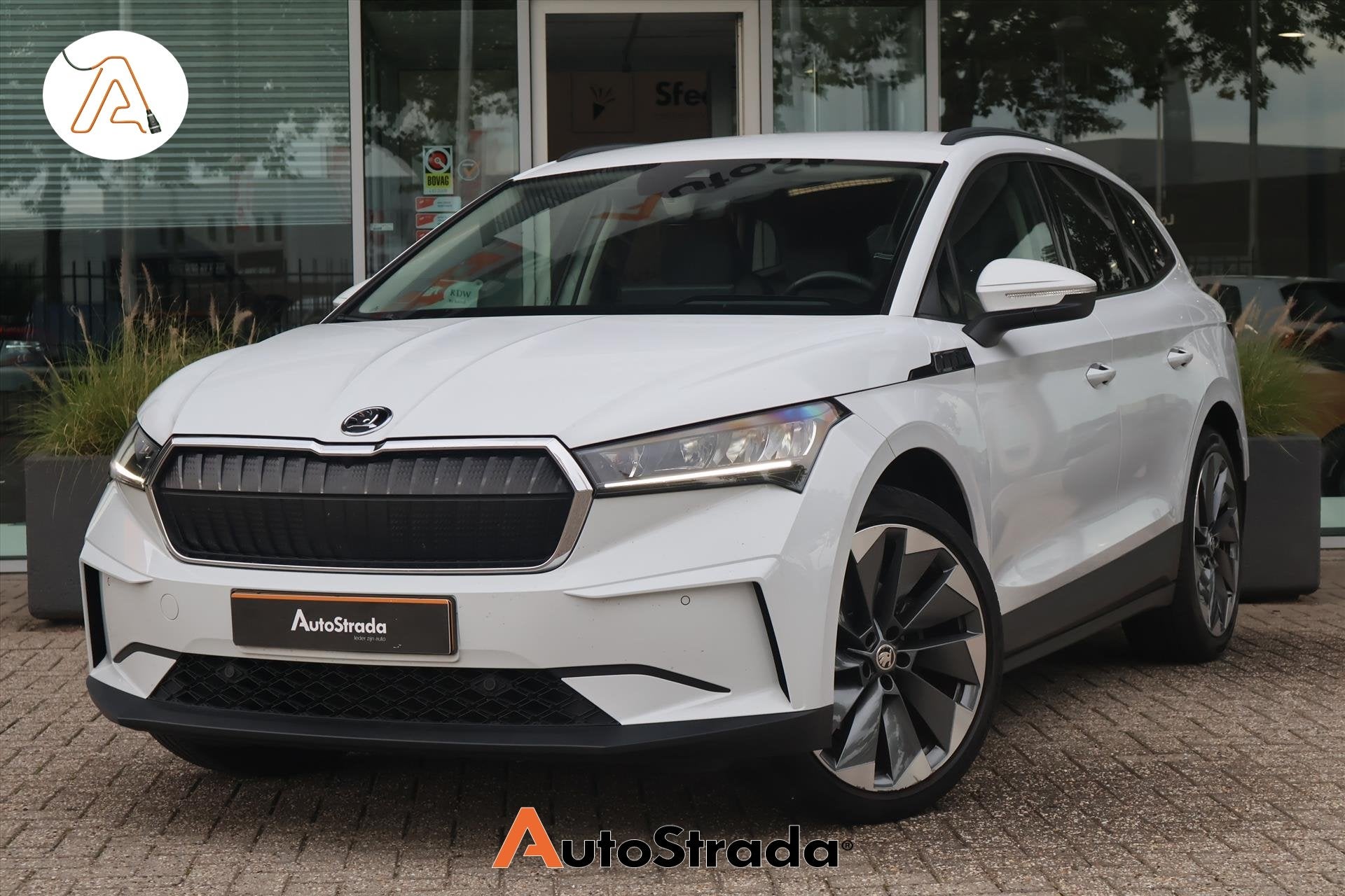 Skoda Enyaq Iv 60 Elektromotor 180pk SoH 91% | Virtual | Nav, Auto's, Dealer onderhouden, Gebruikt, 95 pk, Met garantie (alle)
