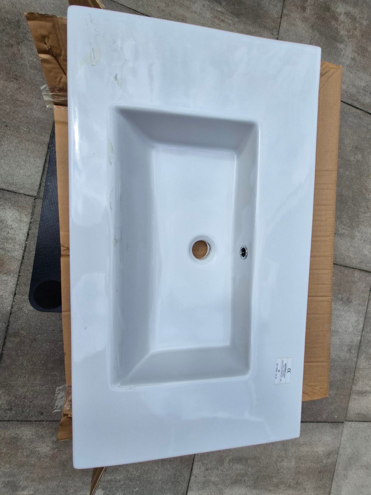 Nieuwe Inbouwwasbak 825x47mm - AZZURRA s.p.a. Italië, Ophalen of Verzenden, Nieuw, Wastafel