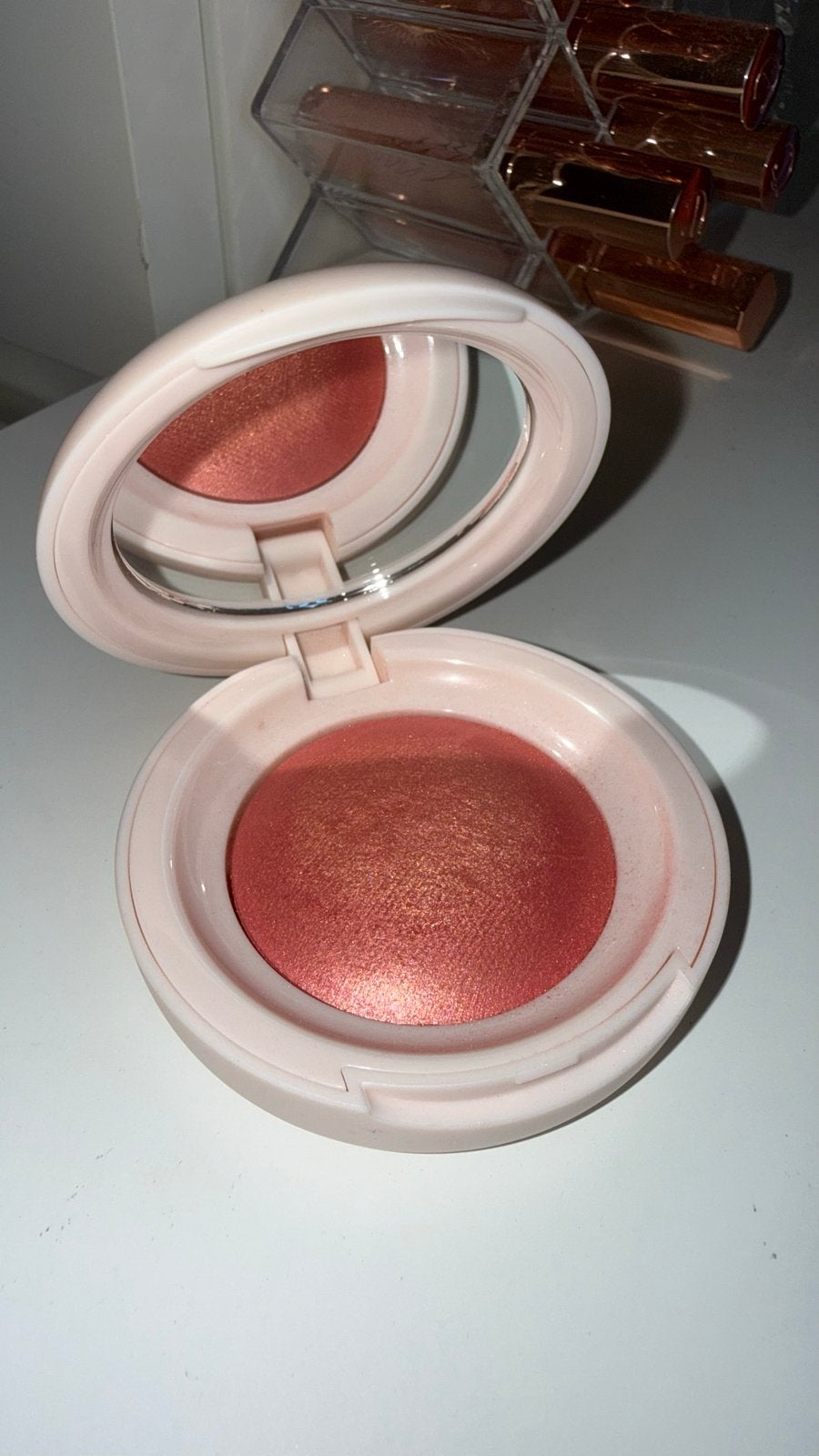 Rare Beauty Soft Pinch Luminous Powder Blush - Joy, Sieraden, Tassen en Uiterlijk, Wangen, Oranje, Ophalen of Verzenden, Zo goed als nieuw
