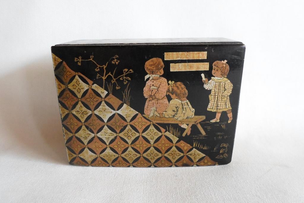 Frans Papier Mache Doosje Lakwerk, Antiek en Kunst, Curiosa en Brocante, Ophalen of Verzenden
