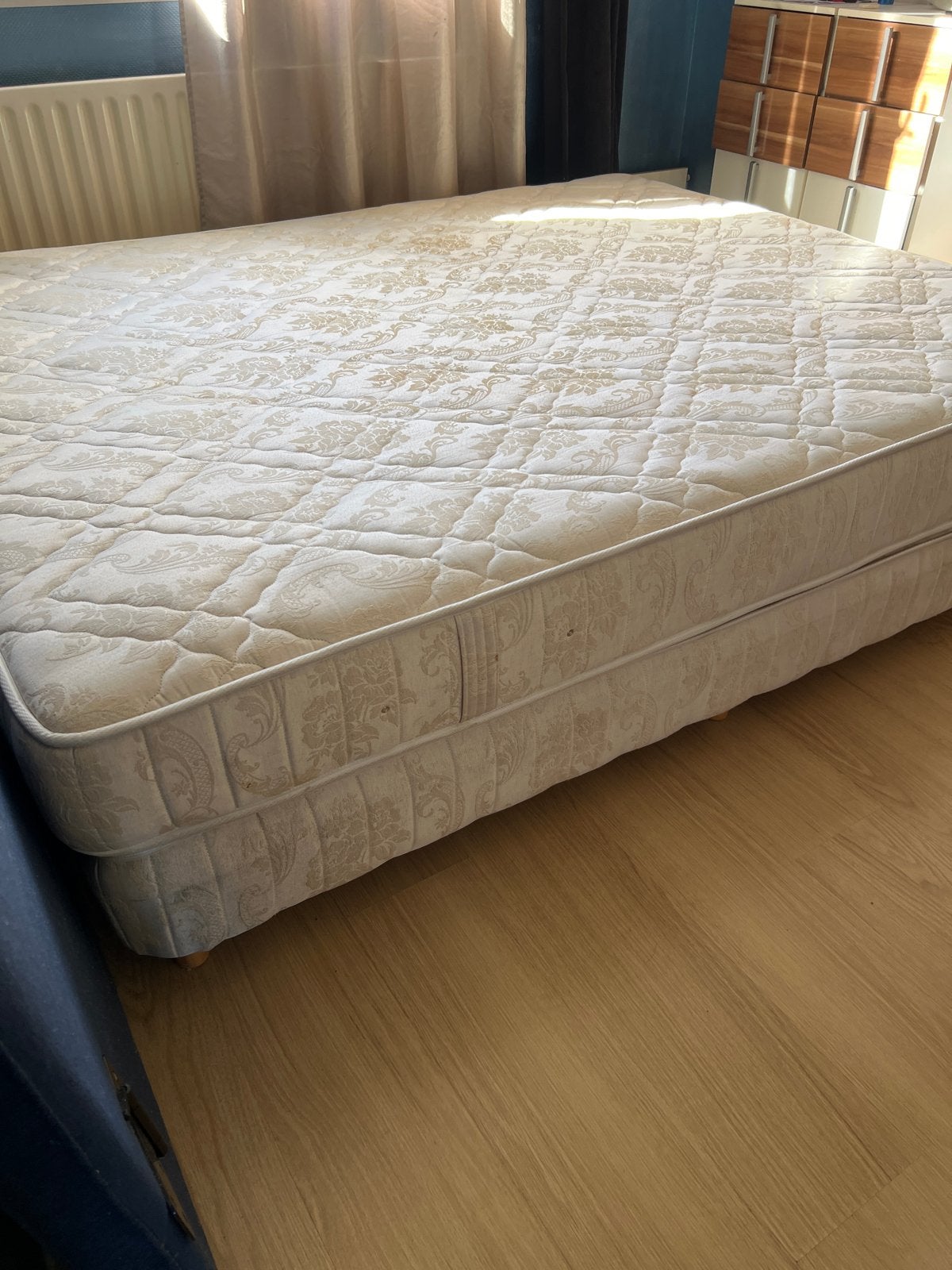 Boxspring 160 cm - gratis af te halen, Gebruikt, Beige, Tweepersoons, Ophalen of Verzenden