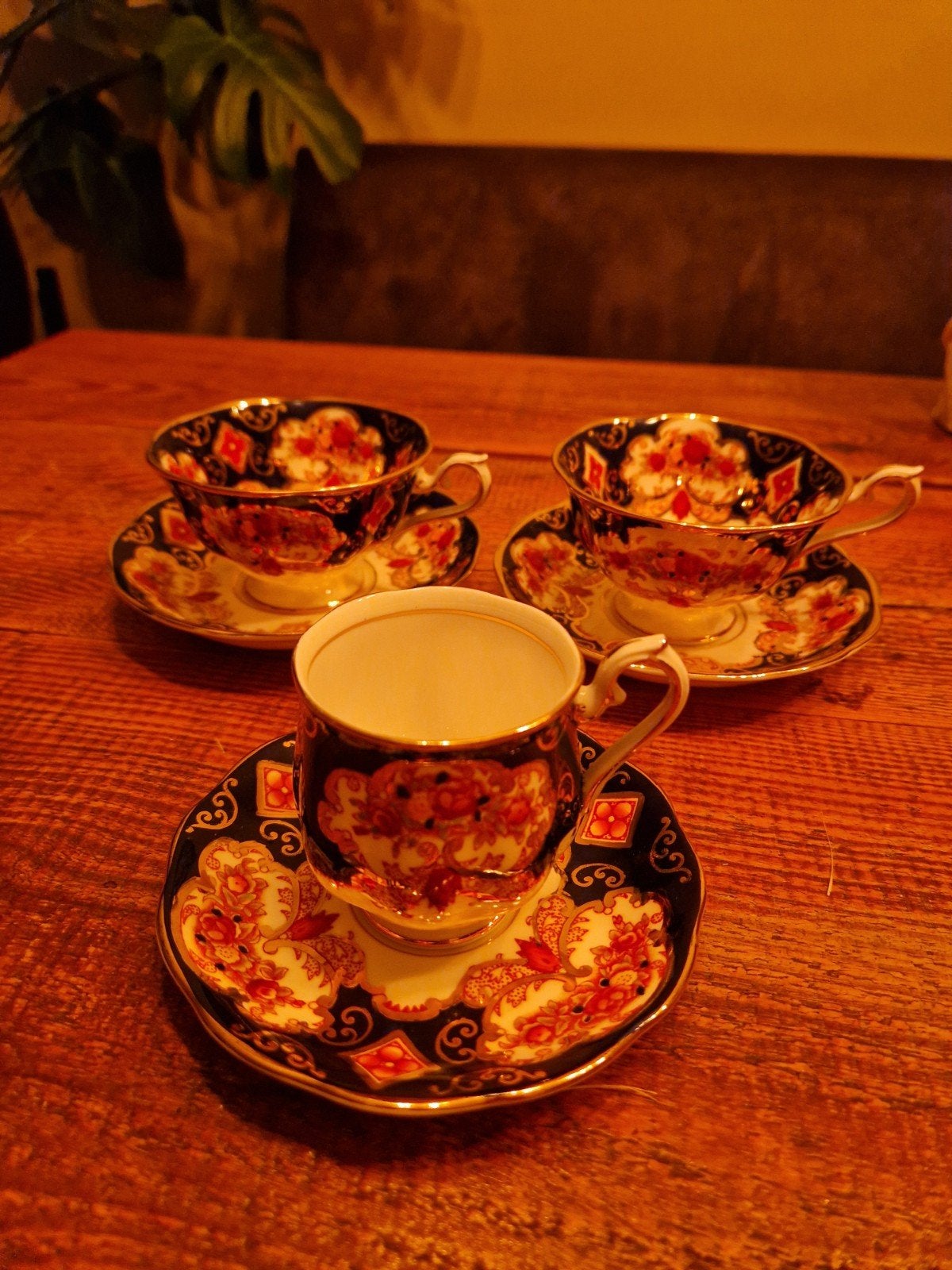 3 Kop en schotels Royal Albert uit de Heirloom, Ophalen of Verzenden