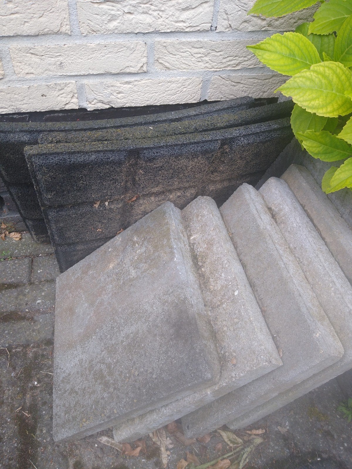 5 betontegels en 3 rubberen tegels voor speeltoestel, Ophalen of Verzenden, Minder dan 100 cm