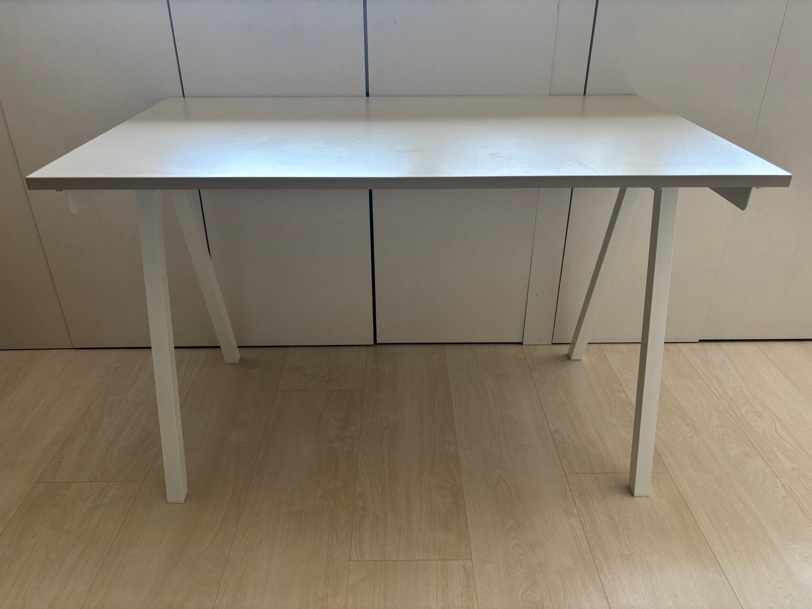 IKEA TROTTEN Bureau Desk 120x70 cm, Ophalen, Zo goed als nieuw