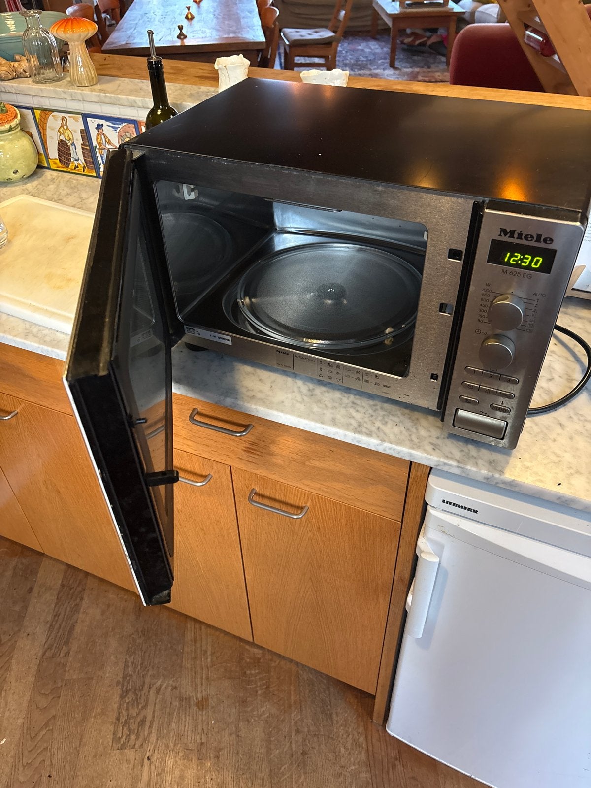 Miele M 625 EG Magnetron - Draaiplateau defect, Grill, Ophalen of Verzenden, Magnetron, Draaiplateau