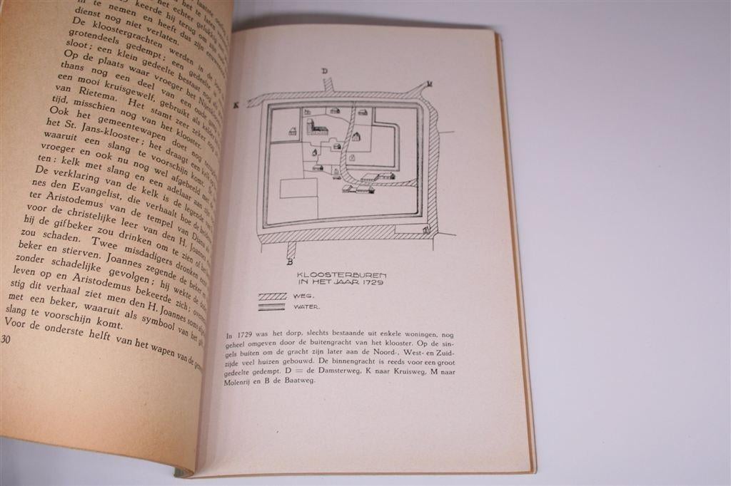 Katholiek Leven in Kloosterburen — Gedenkboek Parochie [1945, Boeken, Ophalen of Verzenden, Gelezen