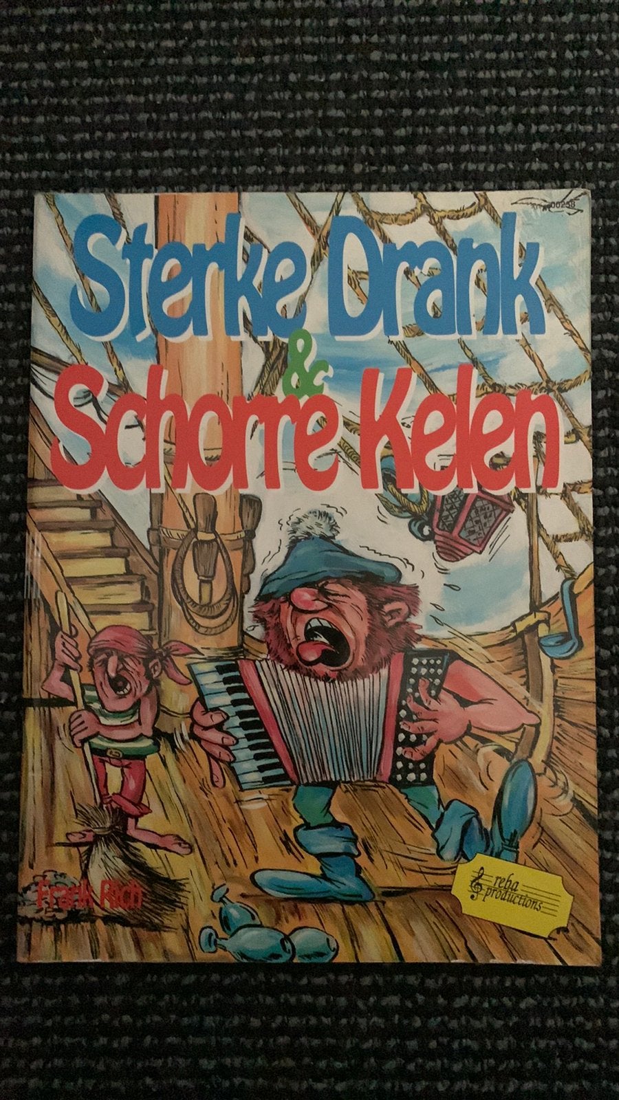 Sterke drank schorre kelen, Ophalen of Verzenden