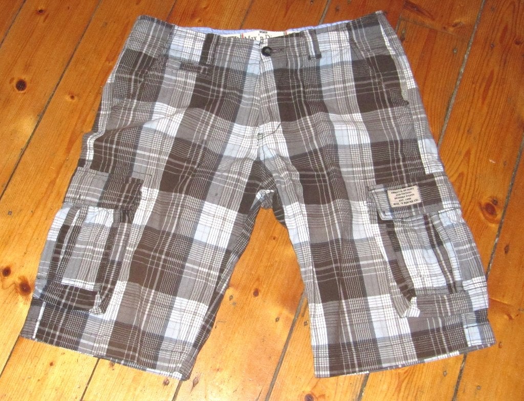 mooie Max 'n Djune short bermuda broek maat 164, Kinderen en Baby's, Kinderkleding | Maat 164, Broek, Ophalen of Verzenden, Zo goed als nieuw