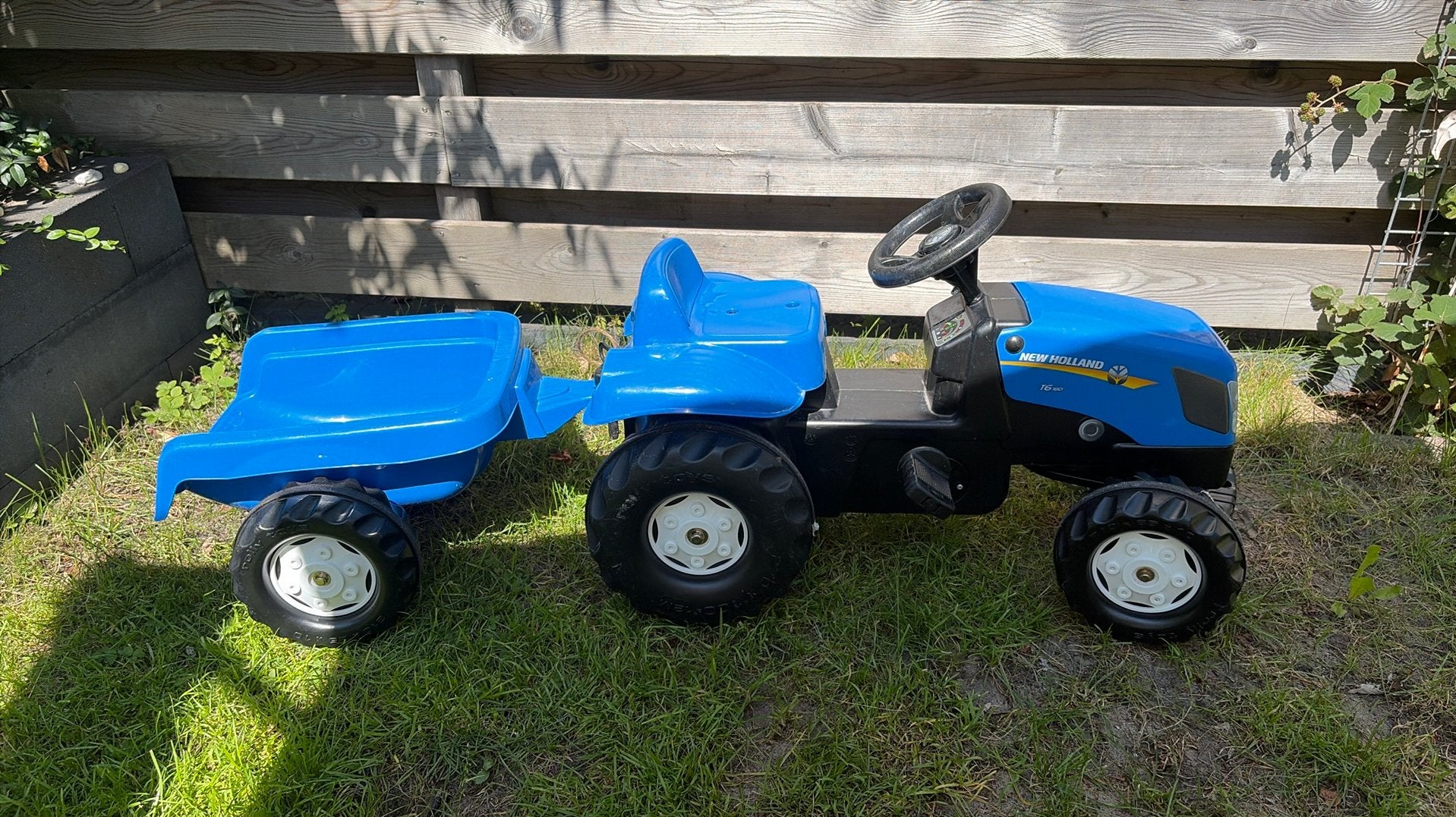 New holland speelgoedtractor met aanhanger, Ophalen, Zo goed als nieuw, Overige merken
