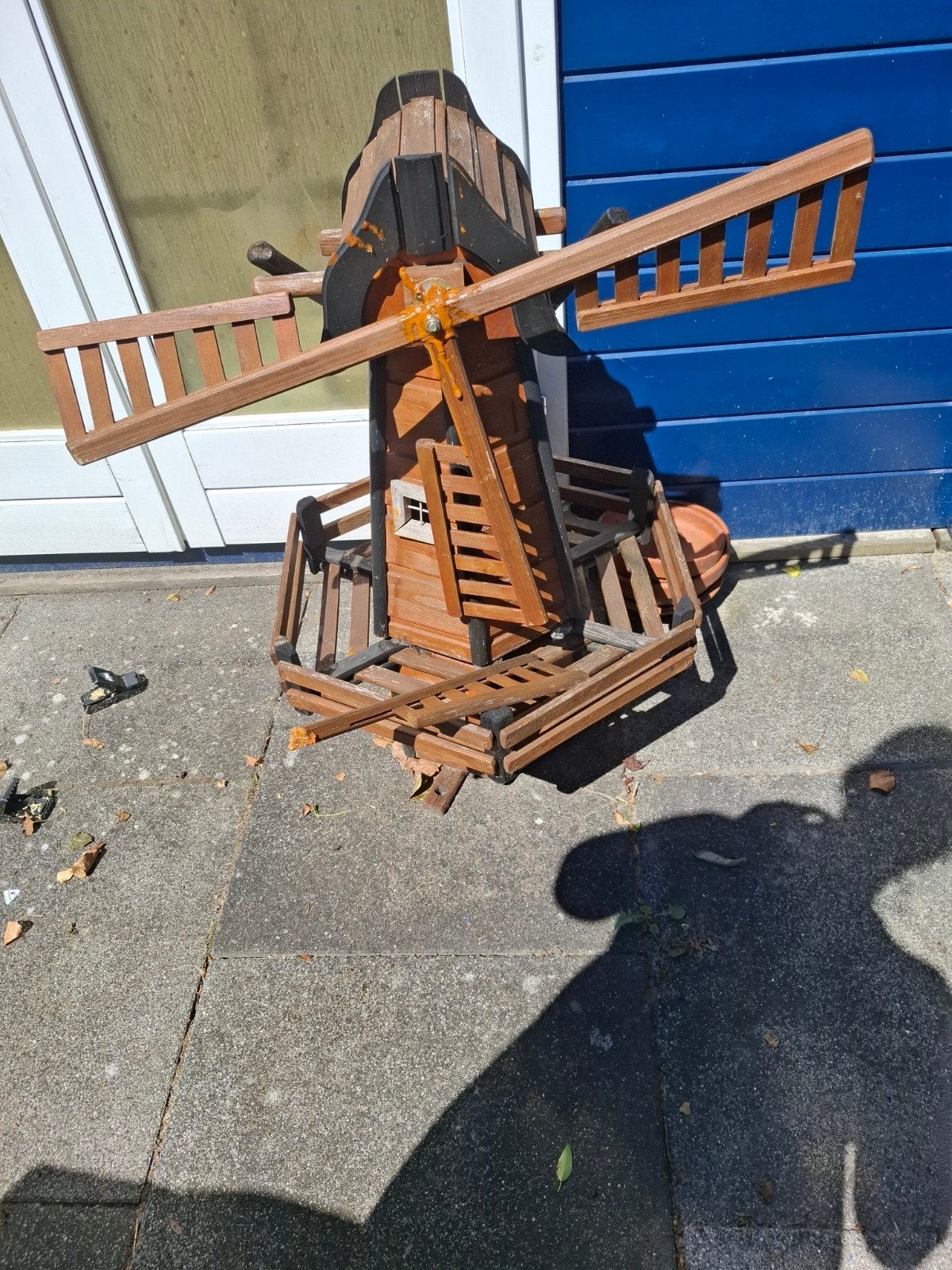 Decoratieve molen met beschadigde wiek, Ophalen, Gebruikt