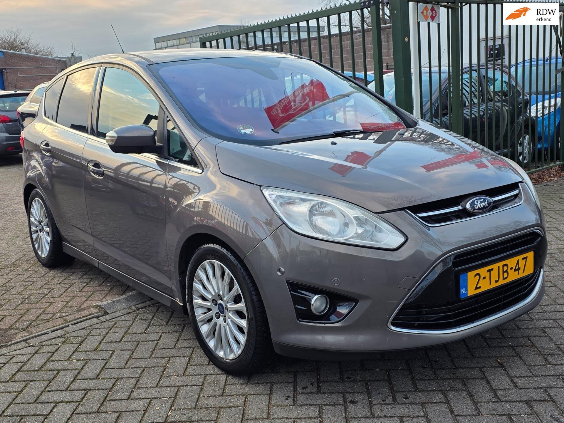 Ford C-Max 1.0 Titanium 1e eigenaar achteruit camera panoram, Auto's, Voorwielaandrijving, Euro 5, 125 pk, Gebruikt