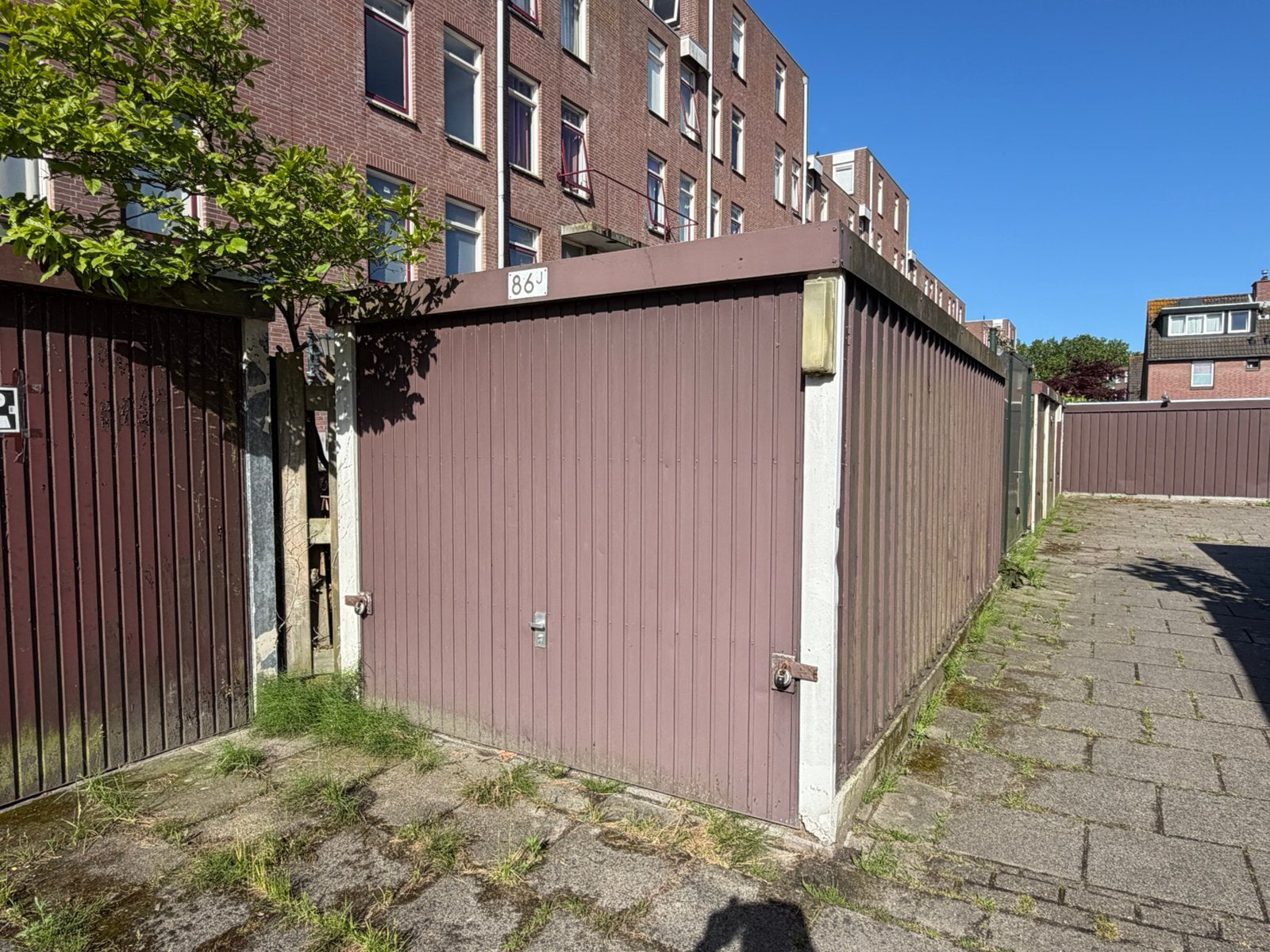 Te Huur: Garagebox opslag stalling J. Bronnerstraat Den Haag