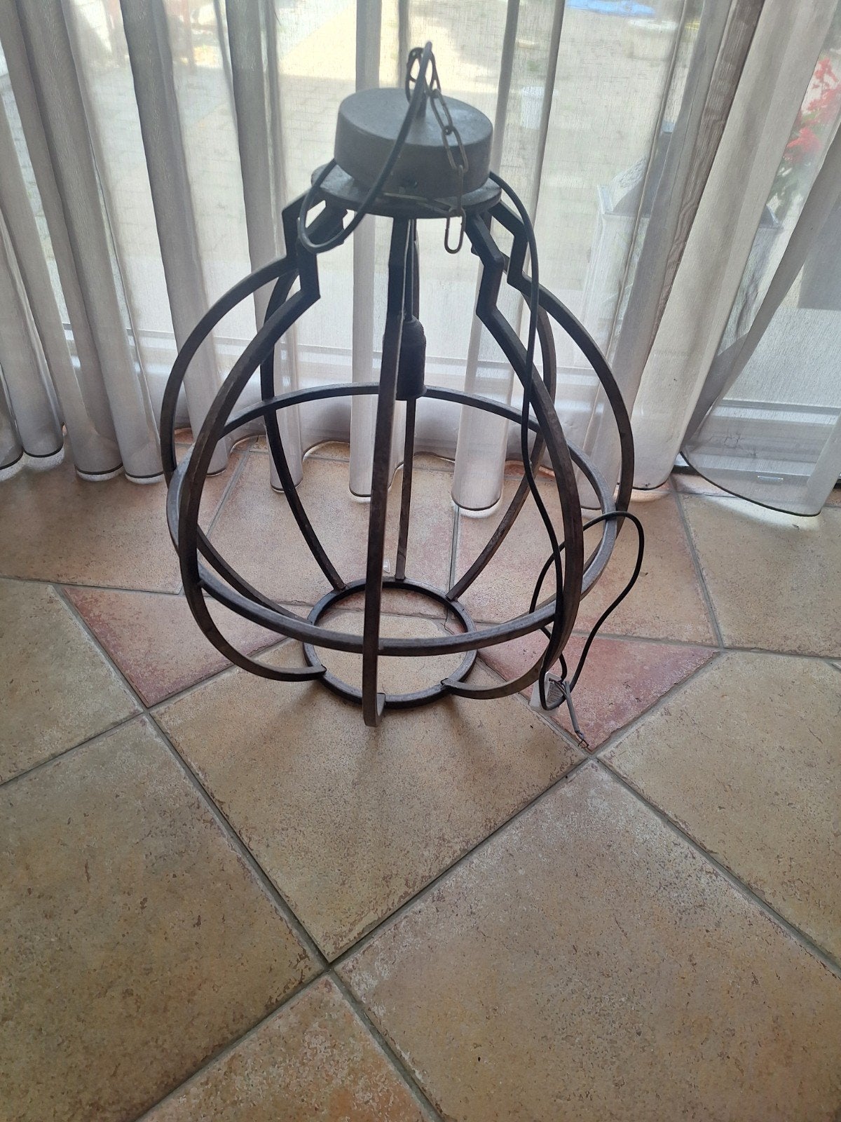 Ronde Industriële Kamerlamp - Hoogte 53 cm, Breedte 35 cm, Huis en Inrichting, Ophalen of Verzenden