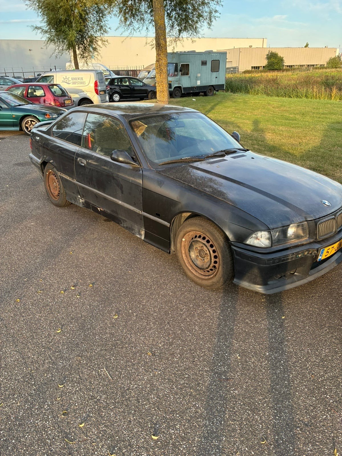 BMW E36 318is / 325i koets met kenteken en apk, Achterwielaandrijving, Zwart, 3-Serie, Geïmporteerd