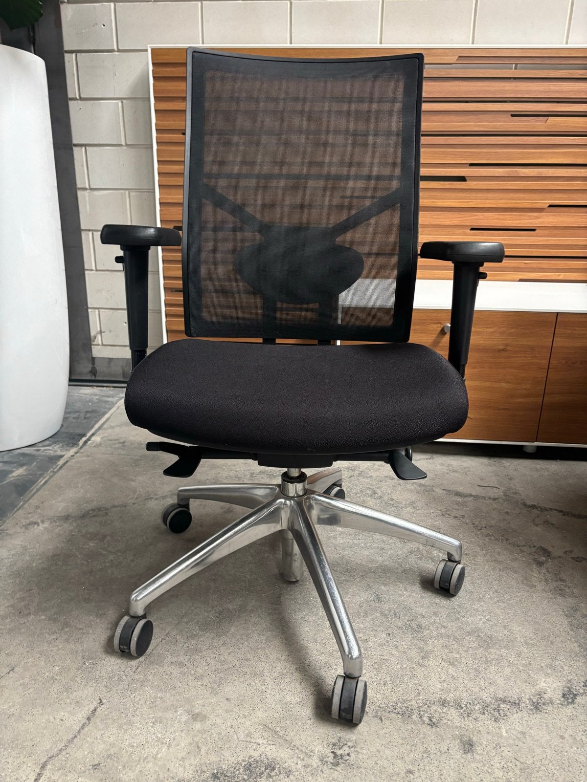 Chairsupply 787 NPR BUREAUSTOELEN