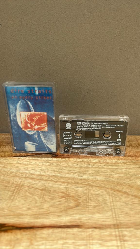 Dire Straits - On Every Street Cassette, Cd's en Dvd's, Cassettebandjes, Gebruikt, 1 bandje, Ophalen of Verzenden, Origineel