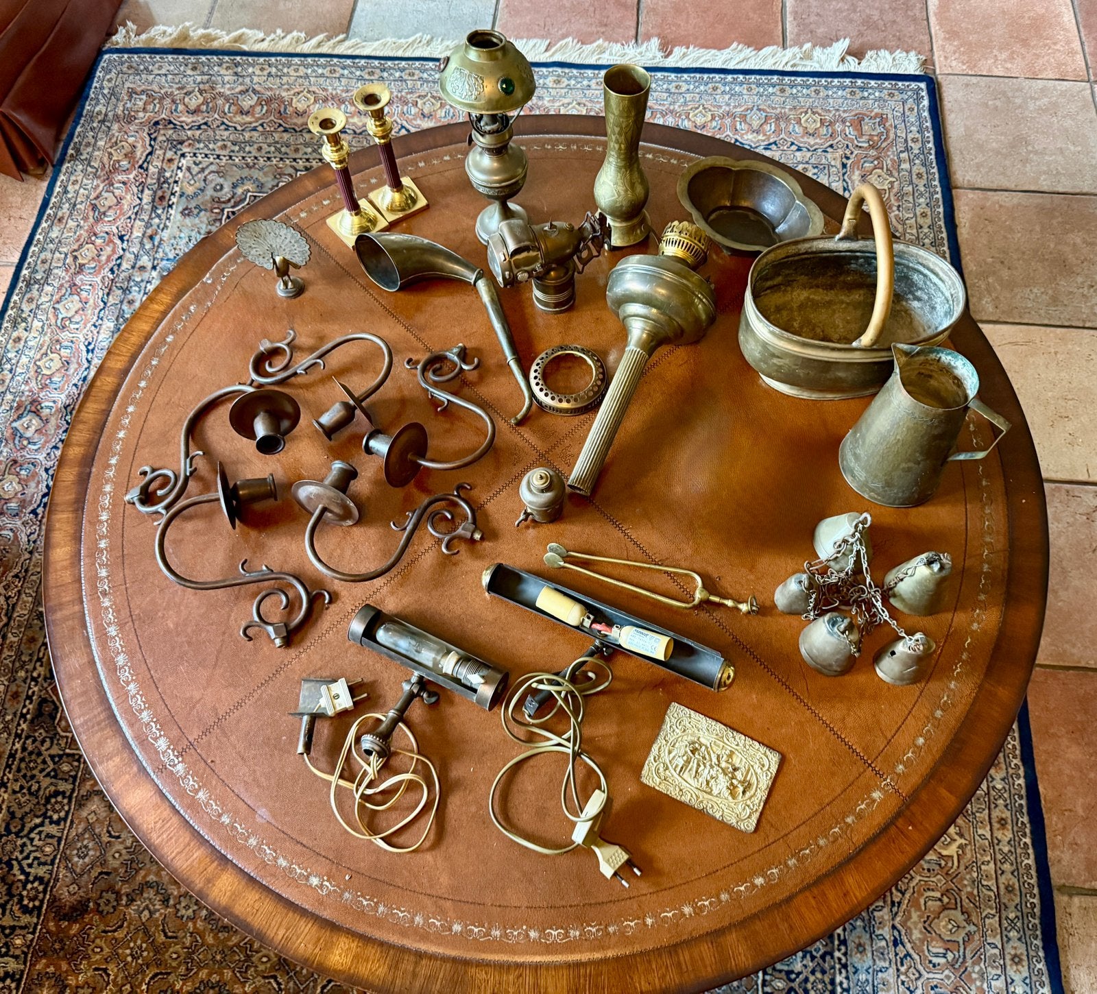 Diverse antieke koperen & bronzen items, Ophalen
