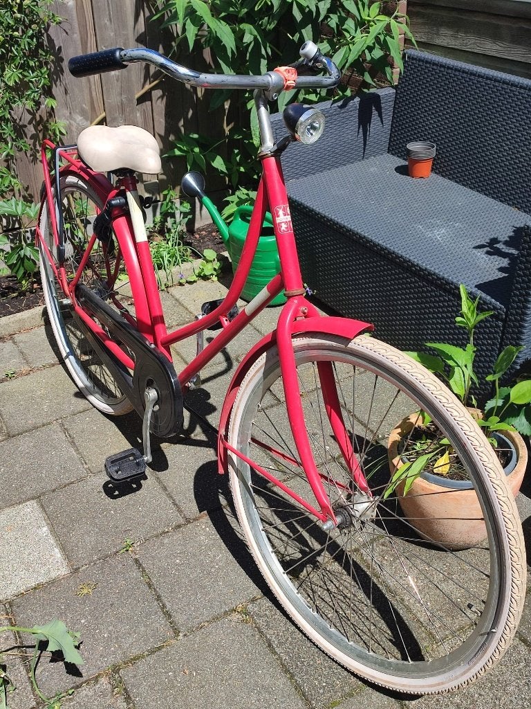 Hollandia - Roze Stadsfiets - voor dames vanaf 1.55 meter, Fietsen en Brommers, Fietsen | Dames | Damesfietsen, Terugtraprem, Gebruikt