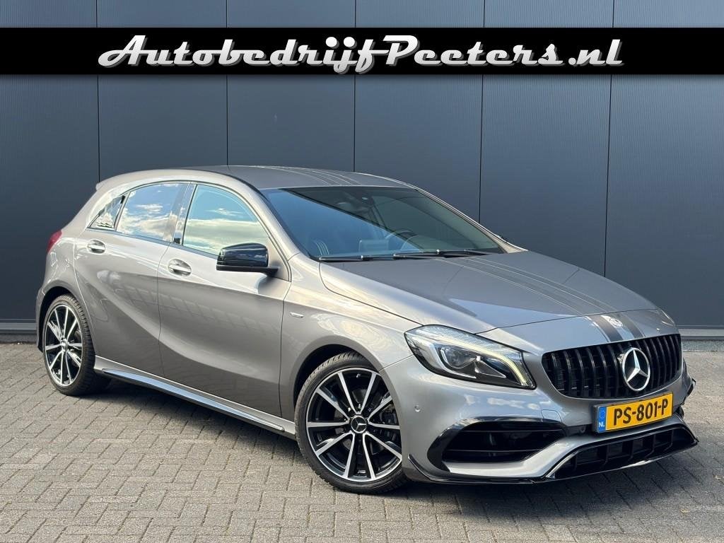 Mercedes-benz A-KLASSE A 180 AMG White Art Edition LED Navi, Auto's, Voorwielaandrijving, Gebruikt, Euro 6, 4 cilinders