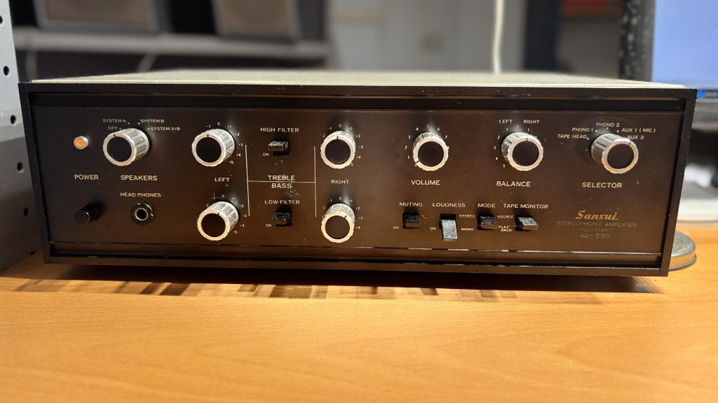 Sansui AU-555 versterker, Overige merken, Gebruikt, Ophalen of Verzenden, Minder dan 60 watt