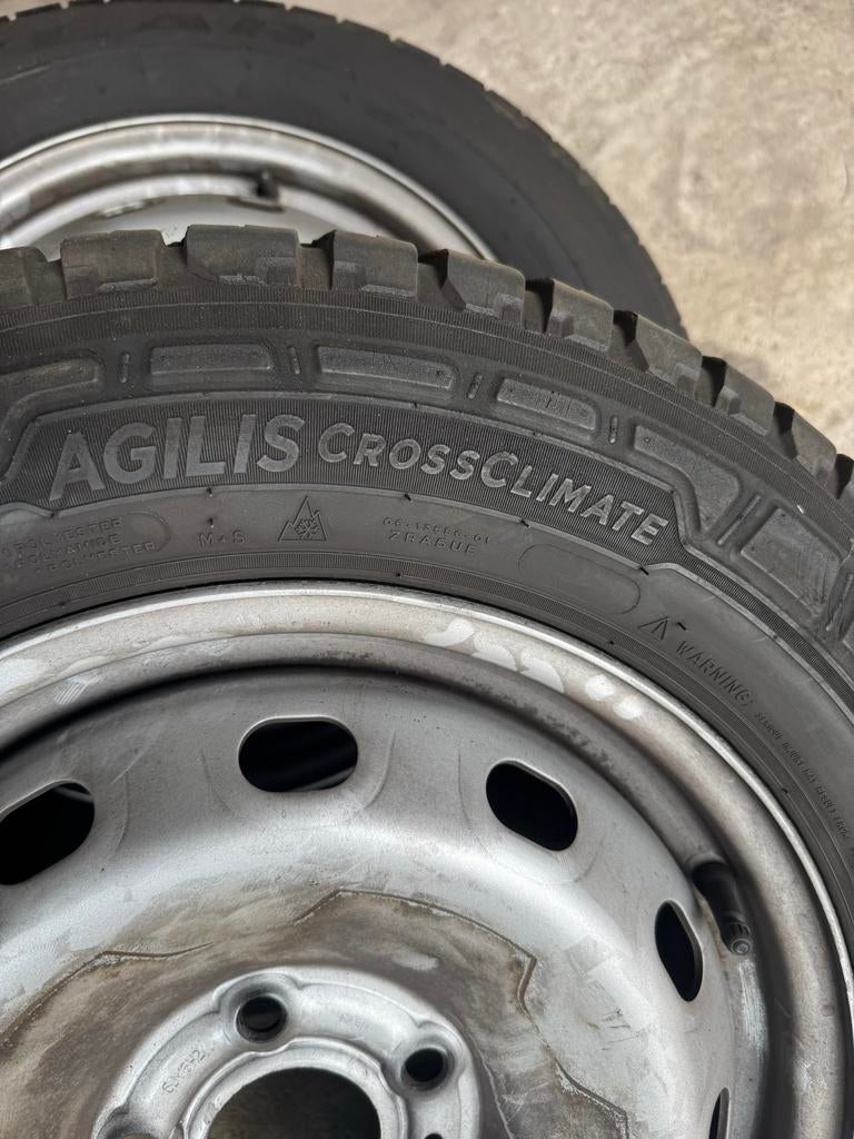Michelin Agilis CrossClimate 205/65 R16C All-Season, Auto-onderdelen, Banden en Velgen, Ophalen, 16 inch, Banden en Velgen, 205 mm