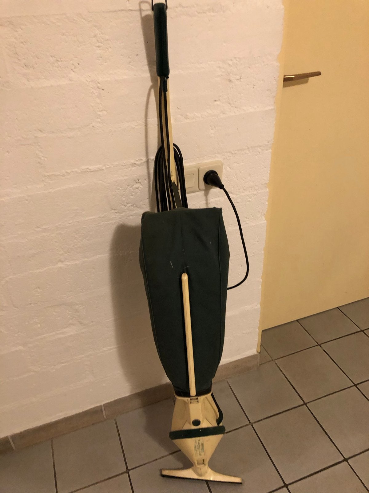 Vintage Vorwerk Kobold stofzuiger - Klassiek model, Witgoed en Apparatuur, Stofzuigers, Stofzak, Overige merken, Gebruikt, Ophalen of Verzenden