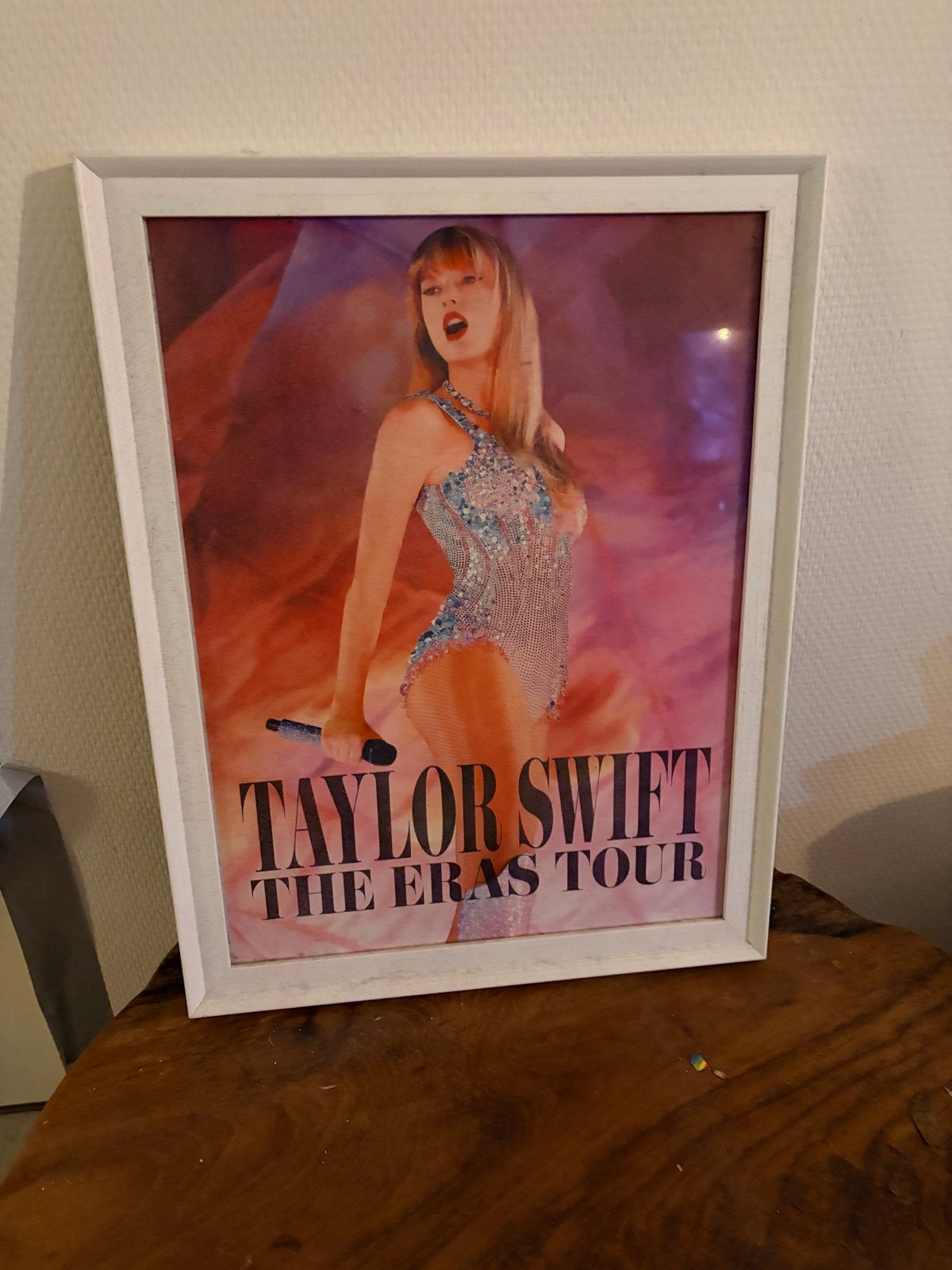Taylor Swift The Eras Tour Poster - 30x40 cm, Ophalen, Rechthoekig Staand, Met lijst, Zo goed als nieuw