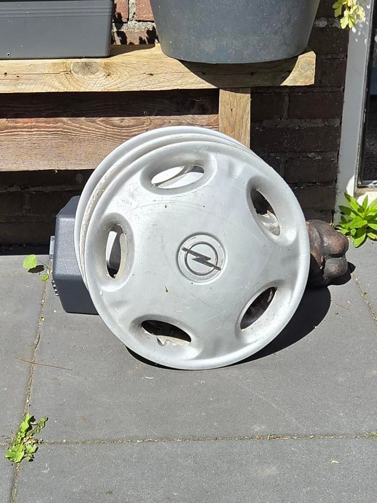 3 originele Opel wieldoppen 13 inch - gebruikt, Ophalen of Verzenden