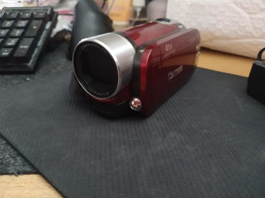 Canon LEGRIA FS200 SD Camcorder, Gebruikt, Canon, 20x of meer, Ophalen of Verzenden