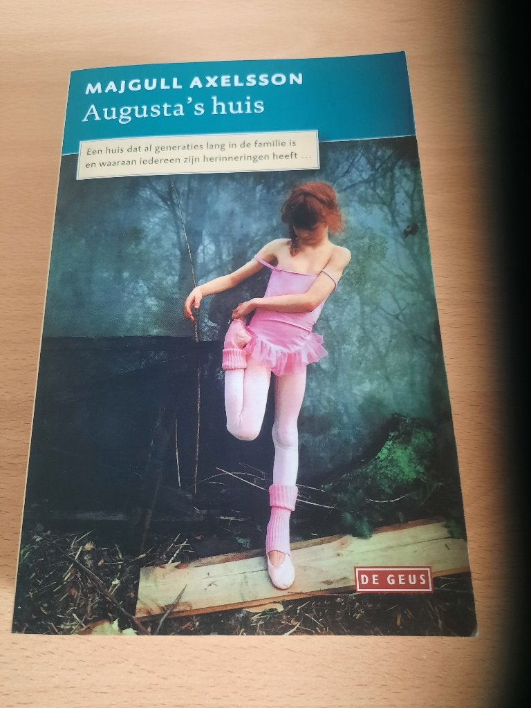 Augusta's huis, Ophalen of Verzenden, Zo goed als nieuw, Majgull Axelsson