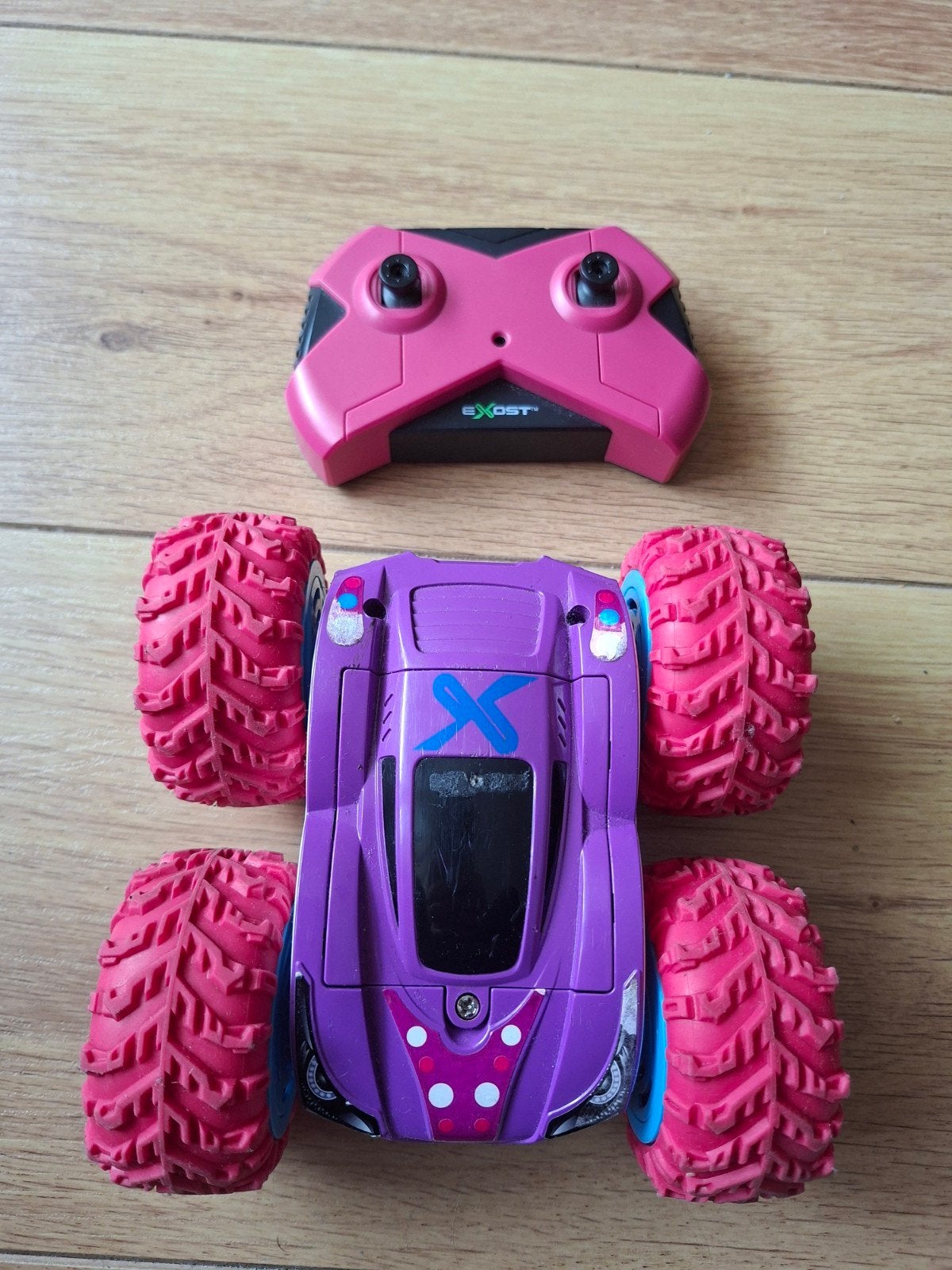 bestuurbare auto Exost, Kinderen en Baby's, Speelgoed | Speelgoedvoertuigen, Ophalen of Verzenden