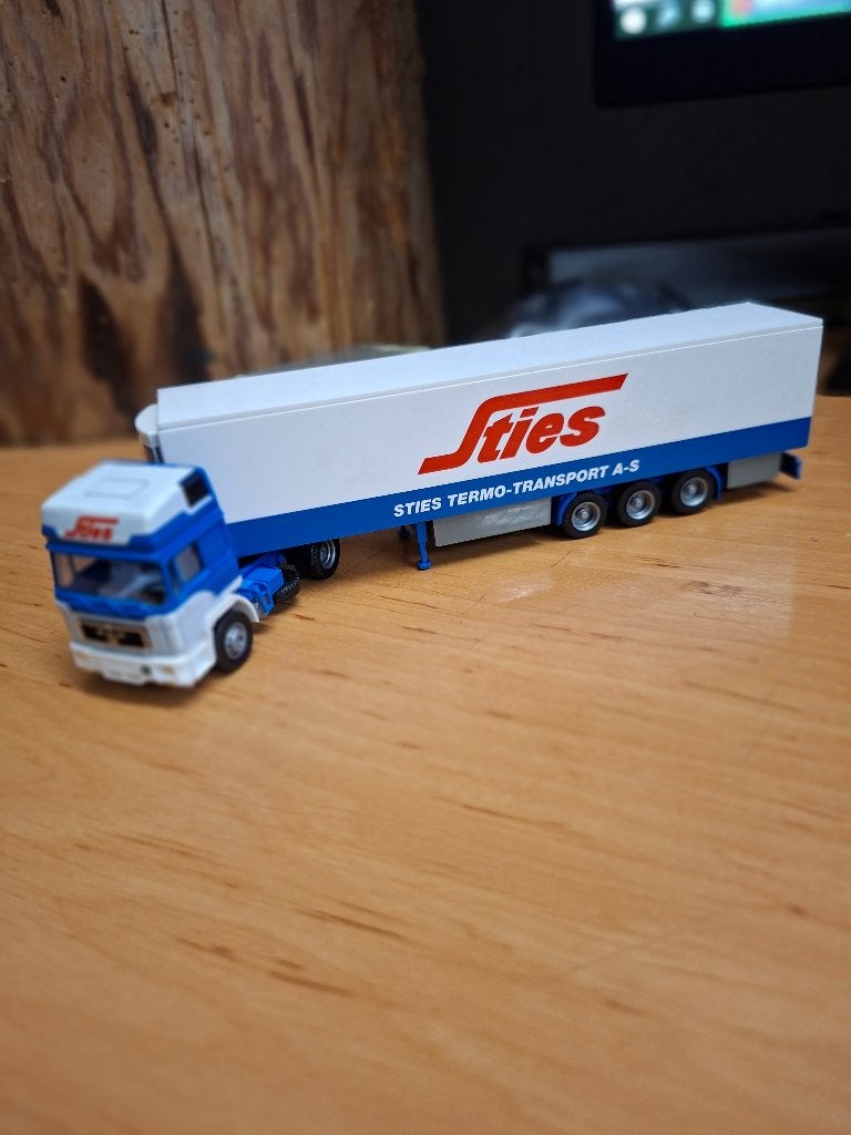 AWM MAN Sties, Ophalen of Verzenden, Bus of Vrachtwagen