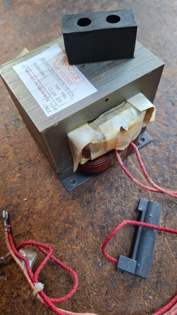 Trafo voor oa Siemens Magnetron MD-B01EMR-1, Ophalen of Verzenden