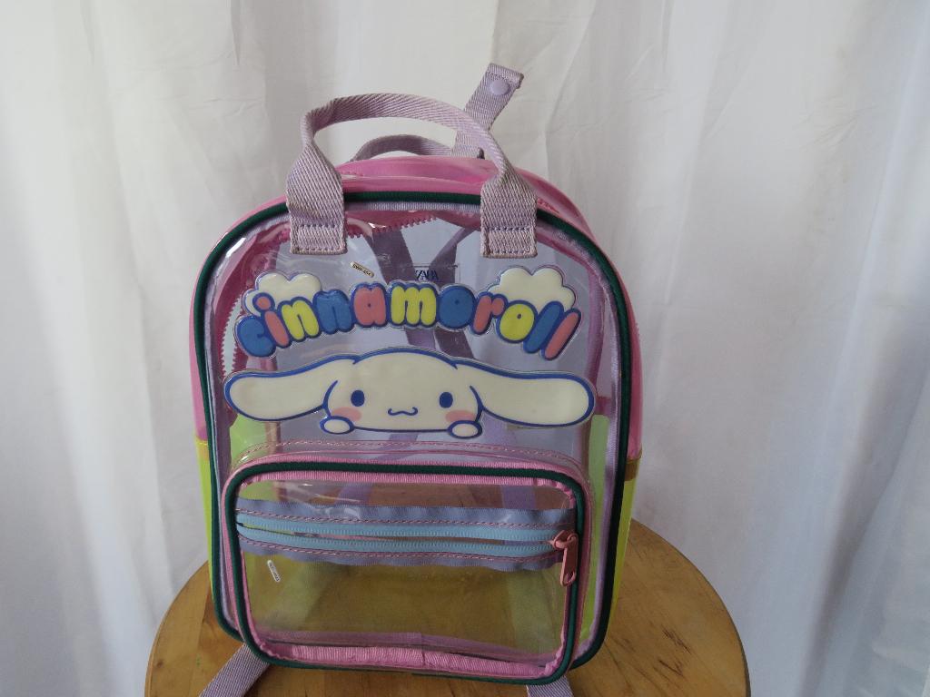 doorzichtige rugtas van cinnamoroll van Zara, Sieraden, Tassen en Uiterlijk, Tassen | Rugtassen, Gebruikt, Overige merken, Minder dan 25 cm