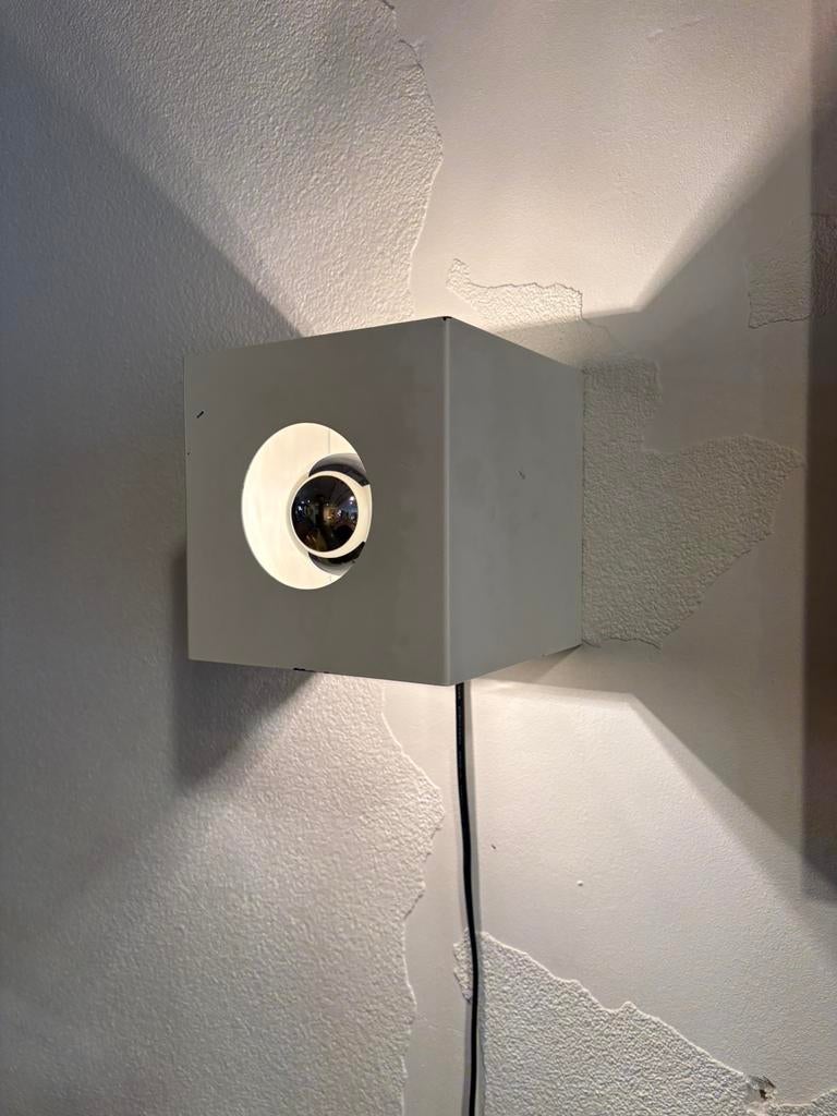 Vintage metalen kubus wandlamp, Ophalen, Gebruikt, Metaal, Vintage