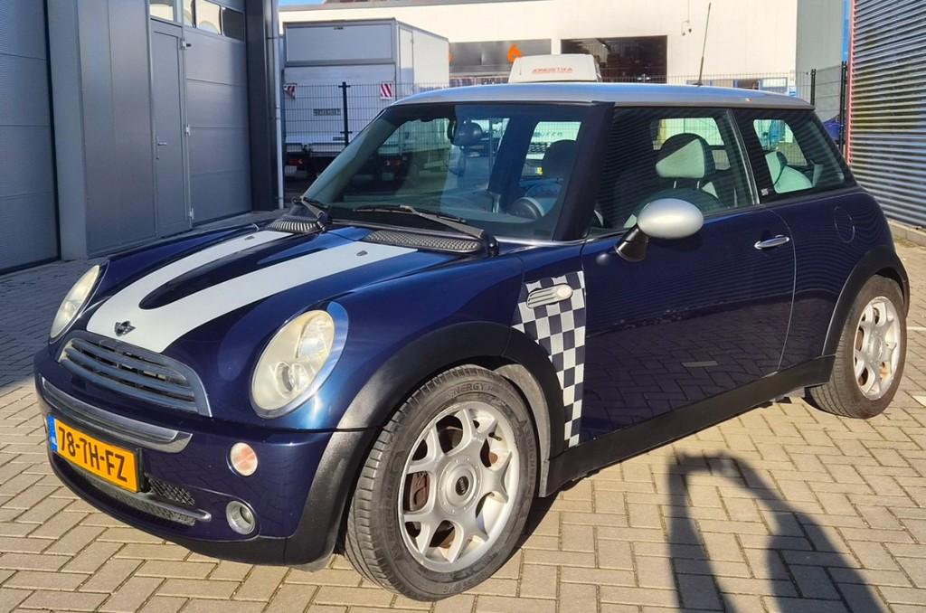 Mini COOPER 1.6 Checkmate Space Blue / Leder / Cruise, Auto's, Gebruikt, 4 cilinders, Bedrijf, Handgeschakeld