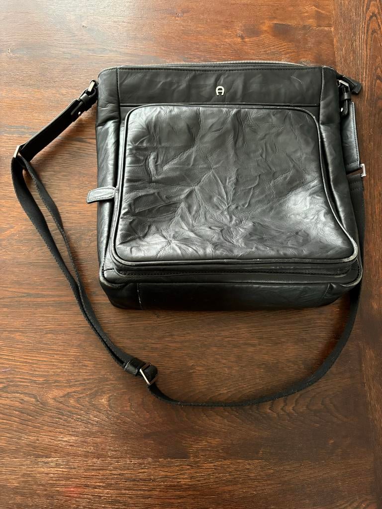 Aigner Leren Tas - Zwart, Gebruikt, Zwart, Leer, Ophalen